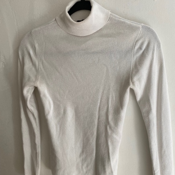 Dynamite White Turtleneck - Picture 1 of 2
